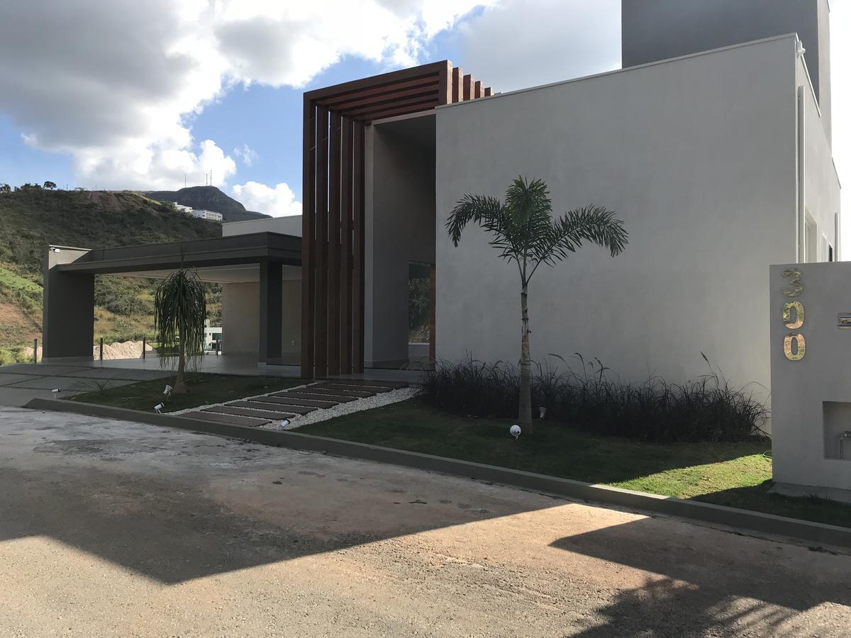 Suites De Luxo Paraiso De Minas Escarpas กาปีตอลิโอ ภายนอก รูปภาพ